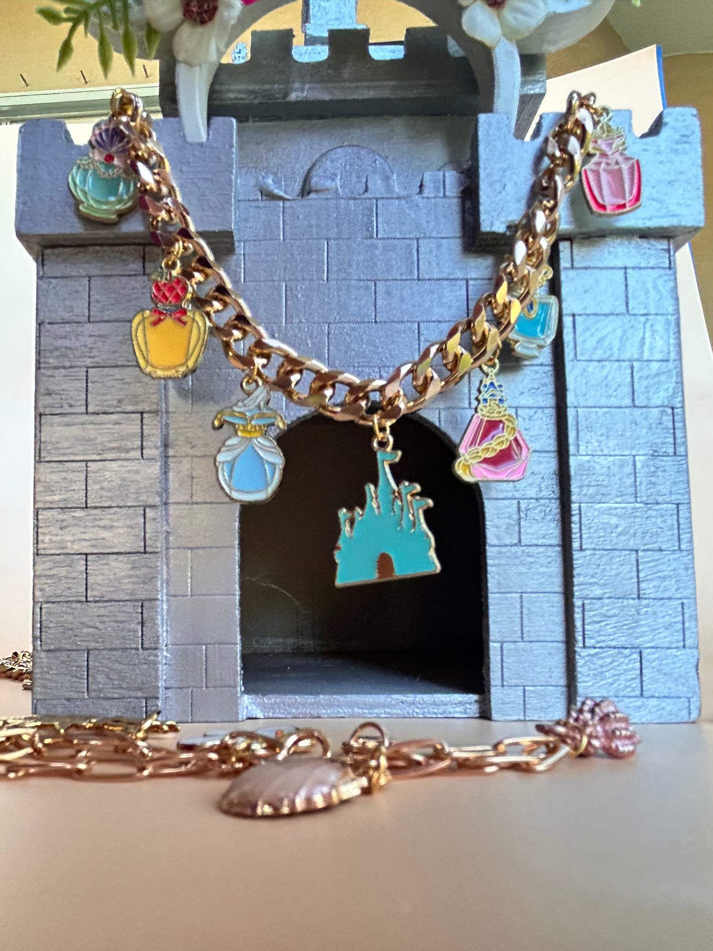 Rear view mirror hanging charms