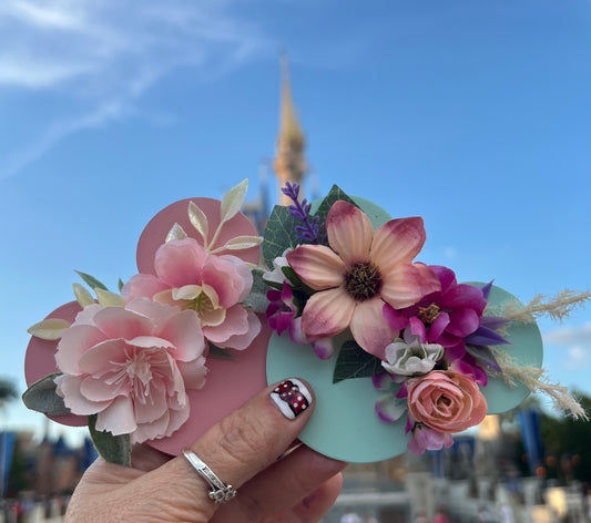Mickey Floral magnet
